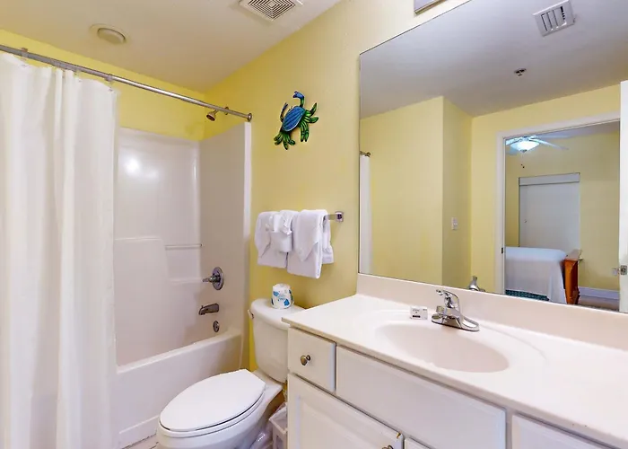 Holiday home 13th-floor Oceanfront With Balcony Ac Grill Pool Hot Tub & Gym